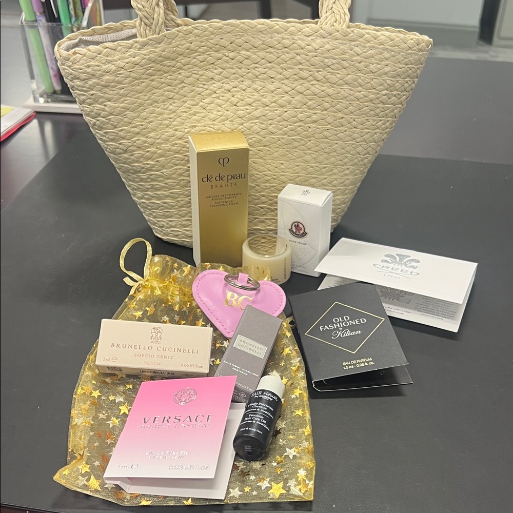 Cream Cosmetic Bag with samples